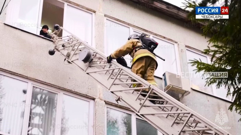 Чебоксарские пожарные провели учения в здании Волжского филиала МАДИ